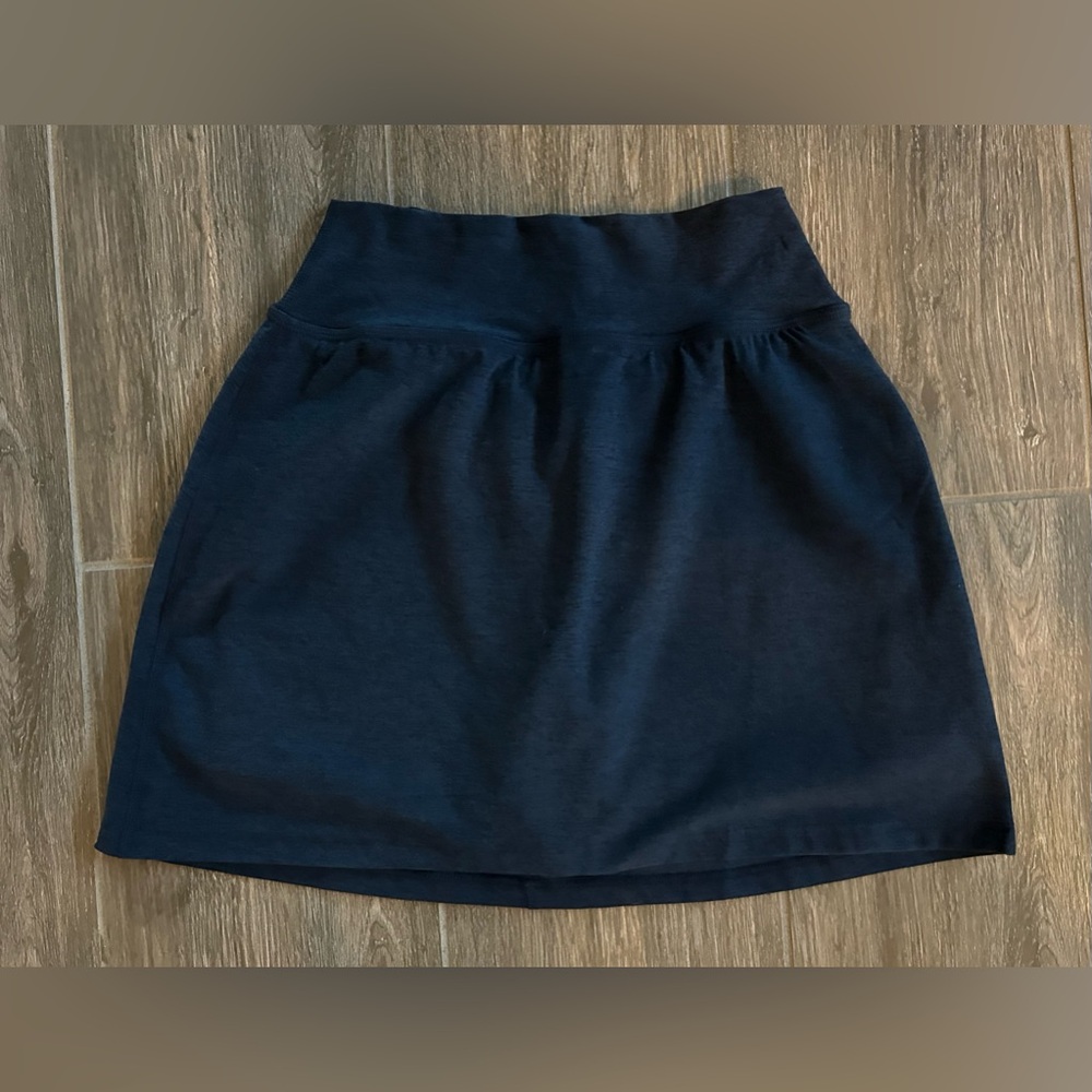 EUC Beyond Yoga Spacedye Skirt size Small - Nocturnal Navy